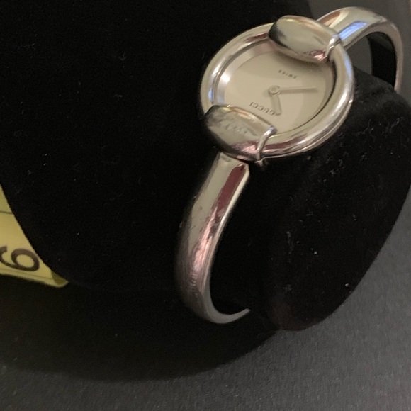 Gucci Vintage Watch - Picture 6 of 7